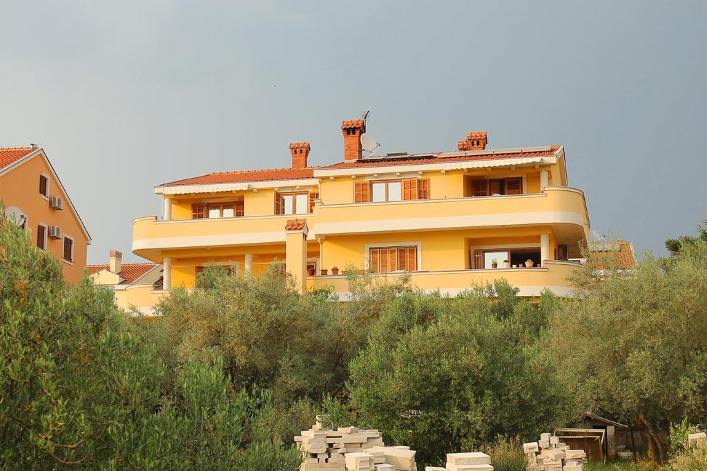 Villa Zubcic Zara Esterno foto